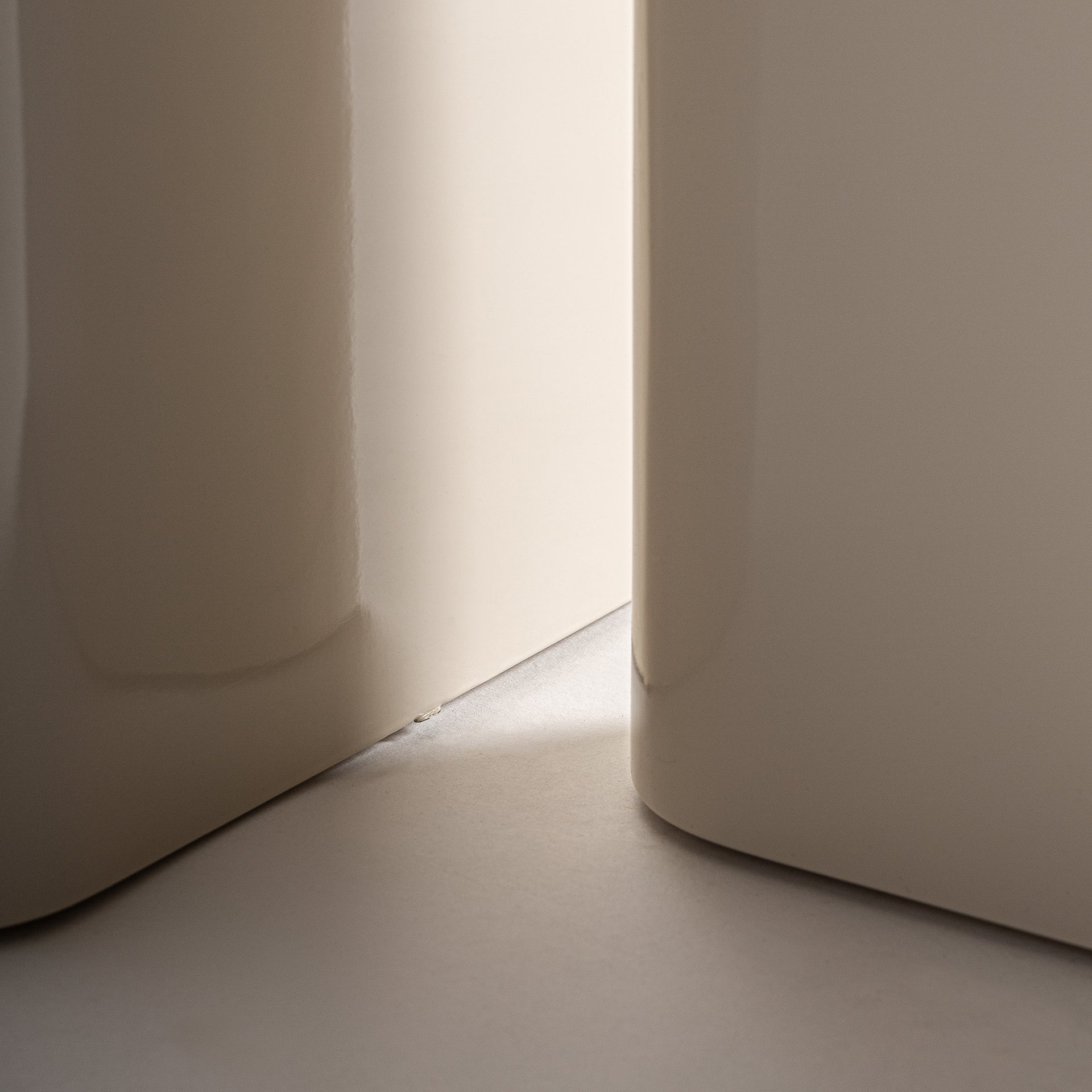 SUHI SIDE TABLE